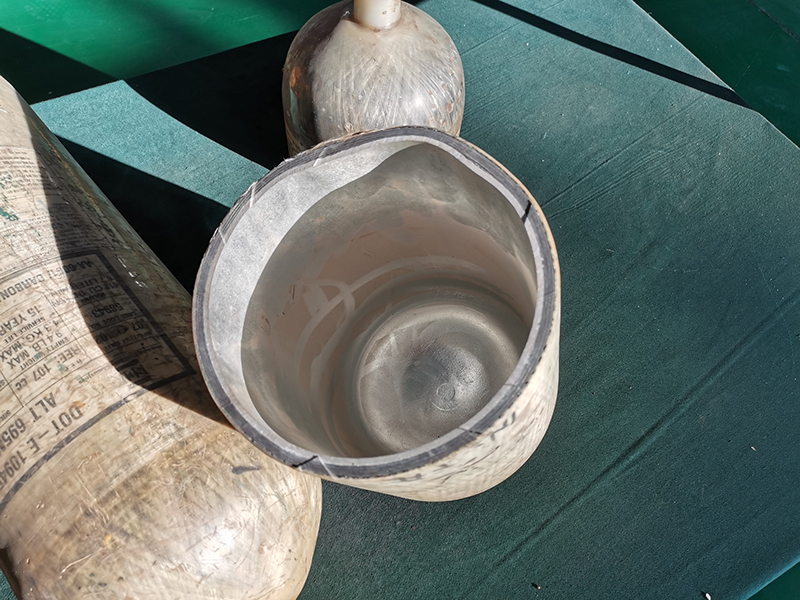 空气呼吸器气瓶是什么材质